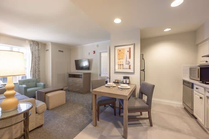 Room 18 of 53